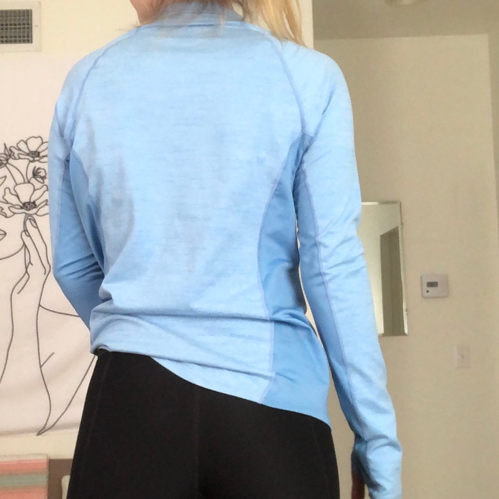 Reebok Pullover - Picture 3 of 8